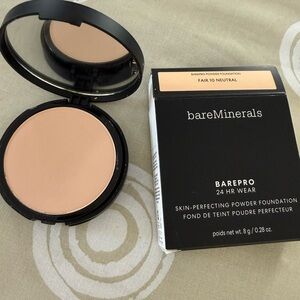 bareMinerals BAREPRO Foundation - Fair 10 Neutral